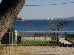  Apartments Gorda - 50m from beach  Задар